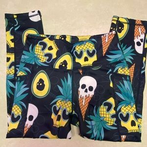 Skull ice cream leggings. Capri length.